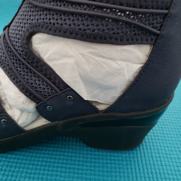 JBU  Mesh Wedge Sandals 9M [NWT] - Picture 6 of 6
